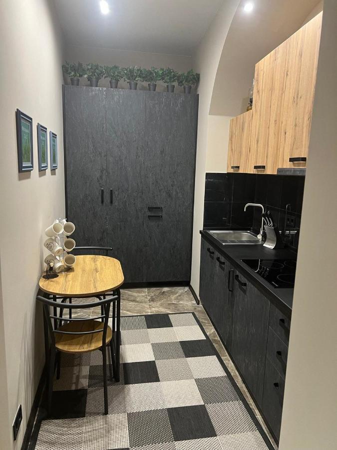 Apartment Apartments *