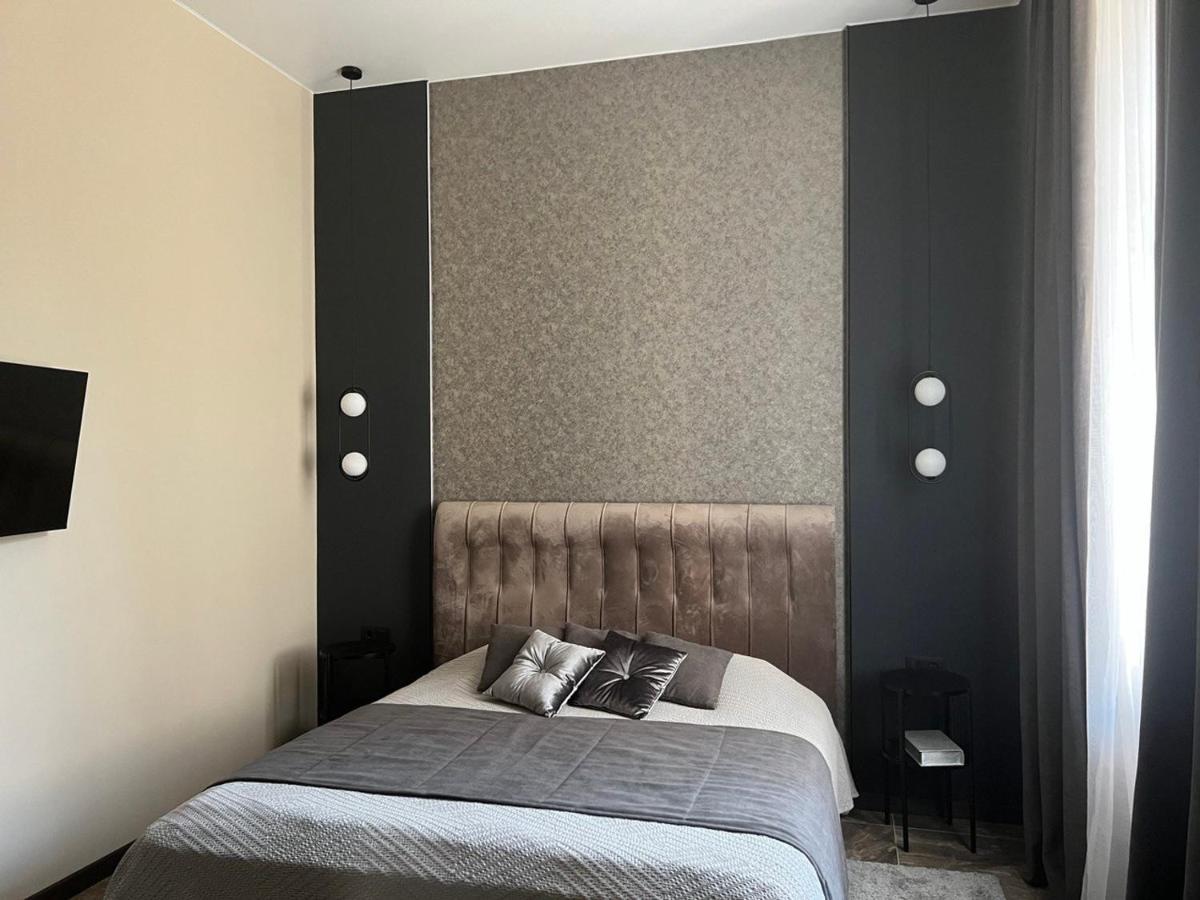 Apartments * Odessa